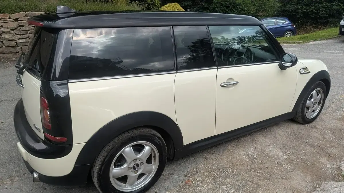 Used Mini Cooper Clubman 2008 White Estate