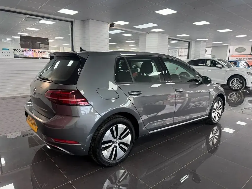 Used VW e-Golf 99 kW (135 HP) 2020 Grey Hatchback