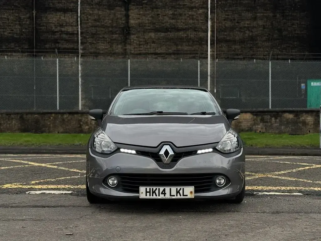 Used Renault Clio IV Expression+ 75 HP (55 kW) 2014 Grey Hatchback