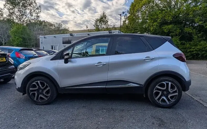 Second-hand Renault Captur Iconic 90 CP (66 kW) 2019 SUV