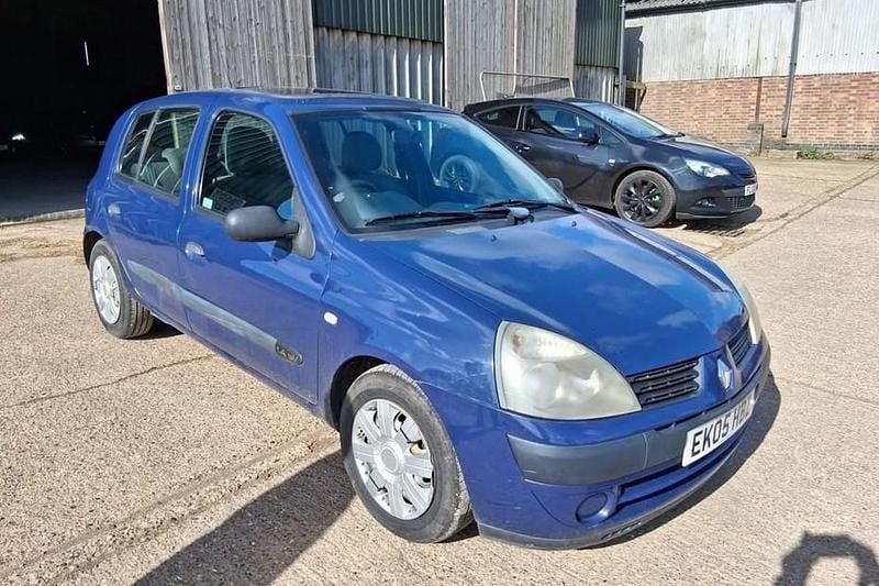 Used Renault Clio II Expression 2005 Blue Hatchback
