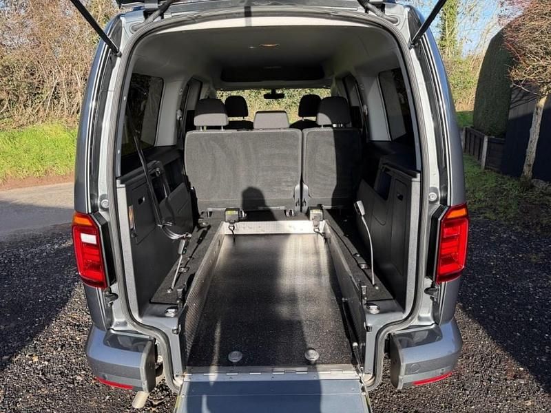 Used VW Caddy Maxi Life Life 102 HP (75 kW) 2020 Grey MPV