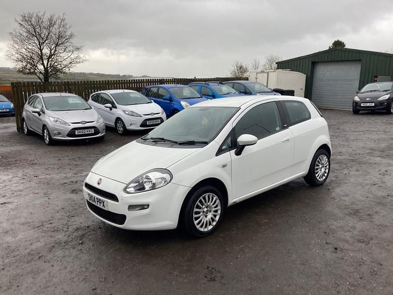 White Used 2014 Fiat Punto Pop Hatchback | £1,395 (Super price) - Image 1/4