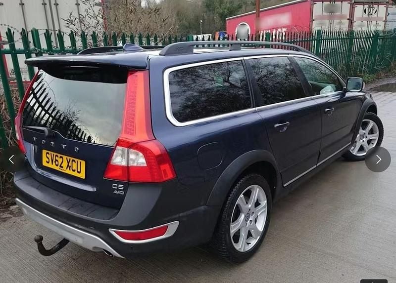 Used Volvo XC70 SE Lux 2012 Blue Estate