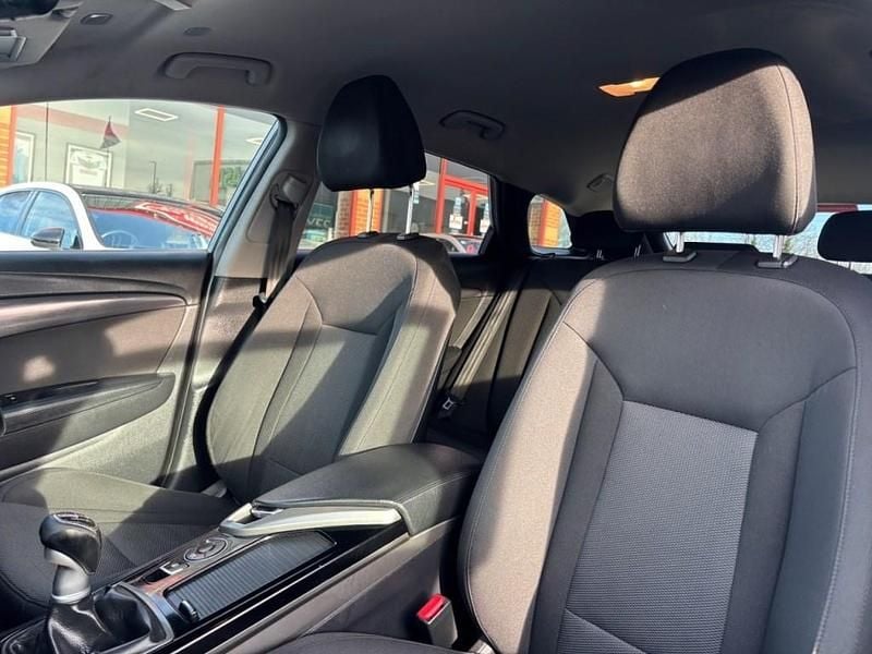 Used Hyundai i40 SE 141 HP (103 kW) 2017 Silver Estate