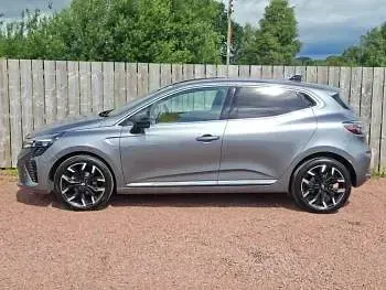 Used Renault Clio Techno 90 HP (66 kW) 2025 Grey Hatchback