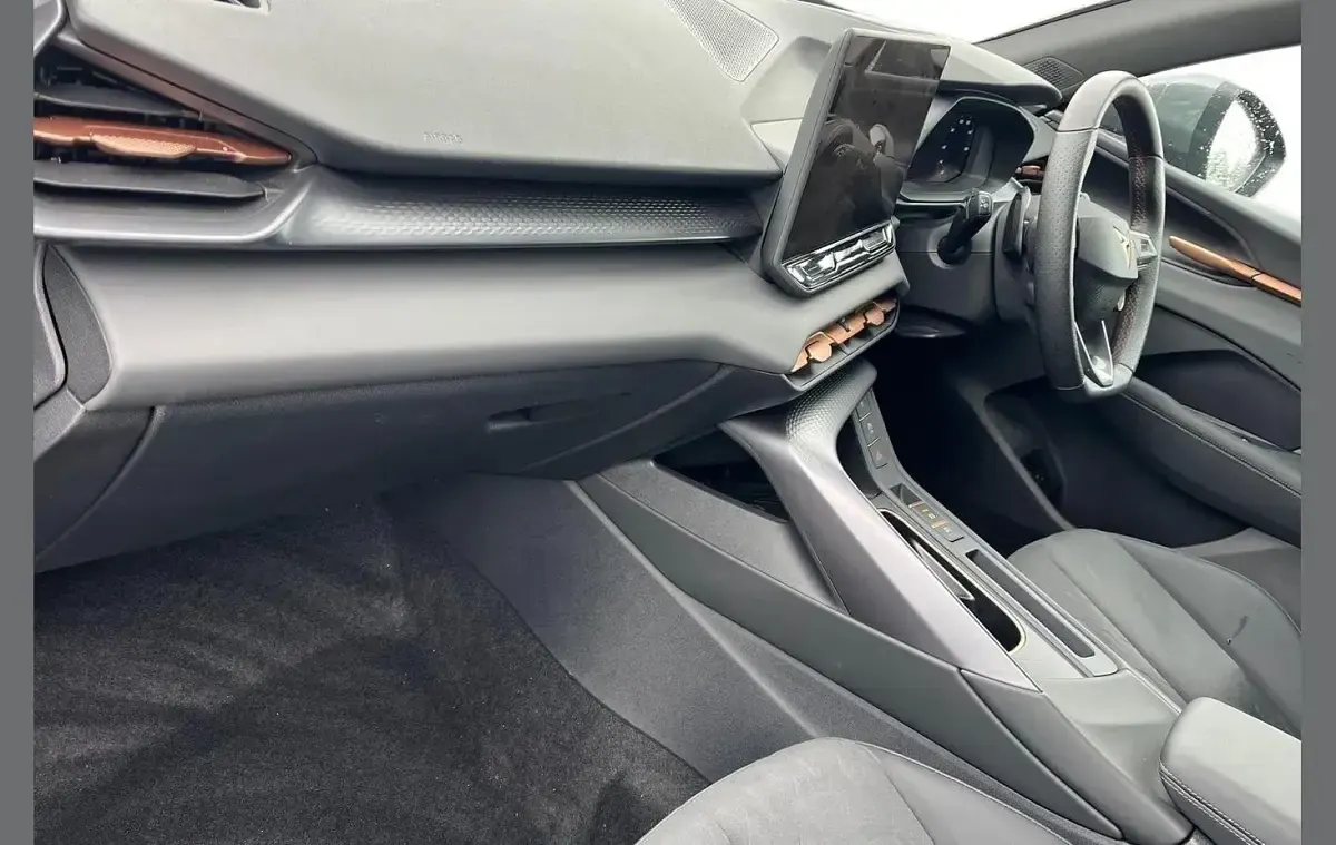Usado Cupra Terramar 147 CV (108 kW) 2025 Gris SUV