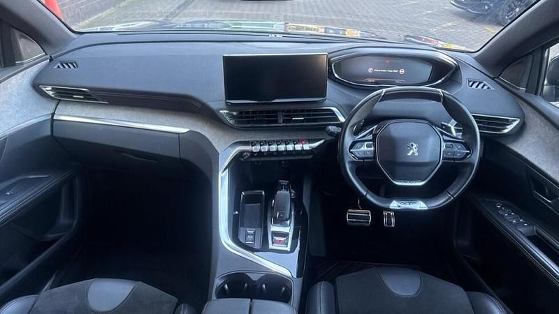 Used Peugeot 5008 Premium 129 HP (94 kW) 2023 Grey SUV