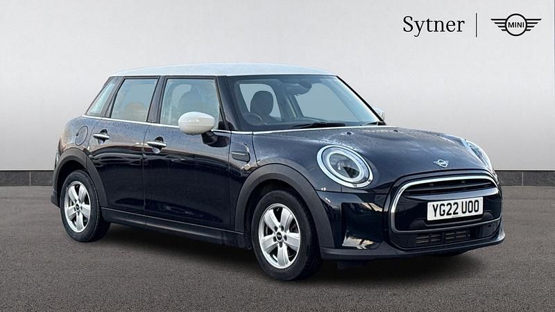 Black Used 2022 Mini Cooper Classic Hatchback | £15,950 (Super price) - Image 1/4