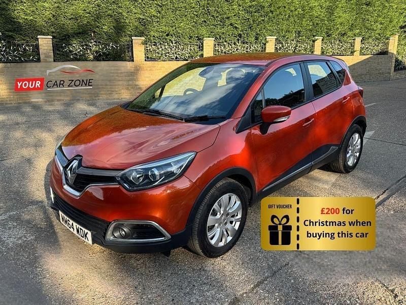 Orange Used 2015 Renault Captur Expression+ SUV | £4,600 (Good price) - Image 1/4