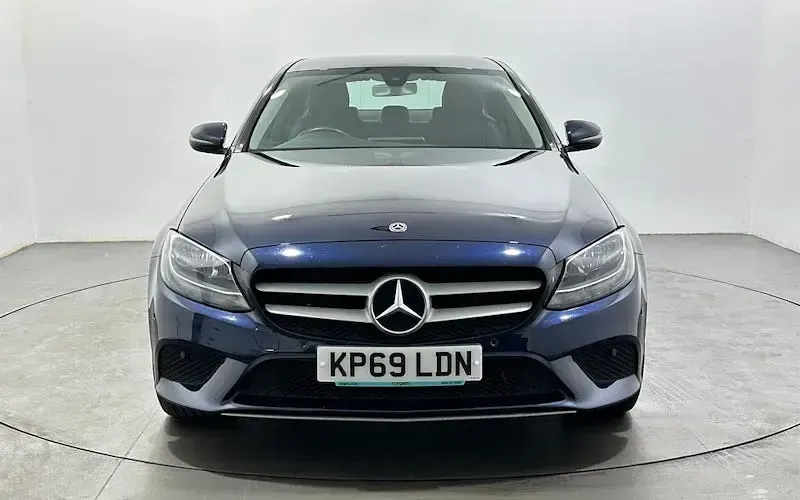 Used Mercedes C200 SE 184 HP (135 kW) 2019 Blue Sedan