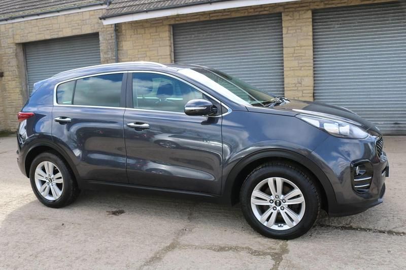 Used Kia Sportage 115 HP (84 kW) 2017 Silver SUV