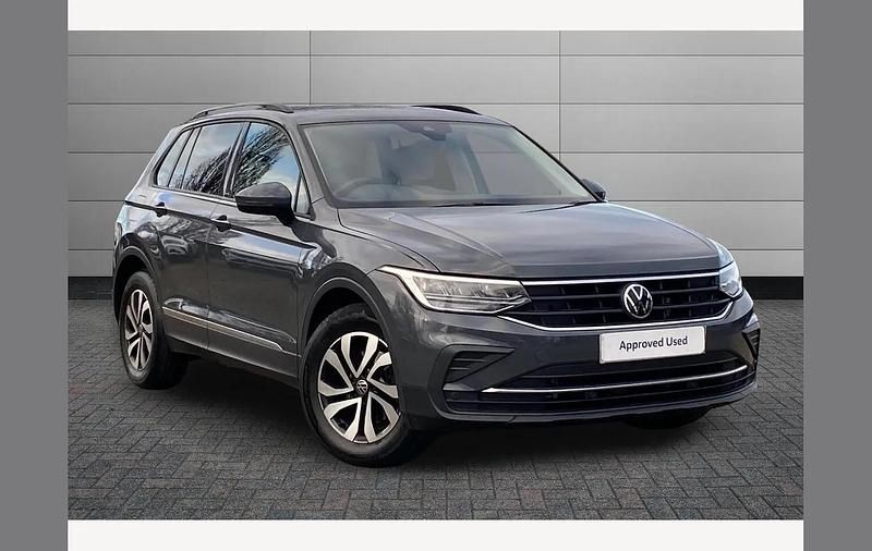 Used VW Tiguan Active 150 HP (110 kW) 2022 Grey SUV