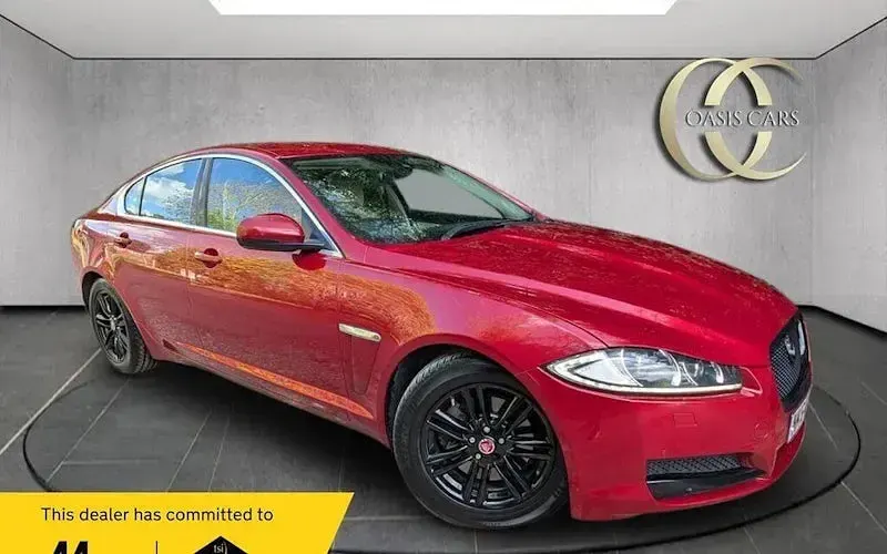 Second-hand Jaguar XF Luxury 200 CP (147 kW) 2015 Berlinǎ