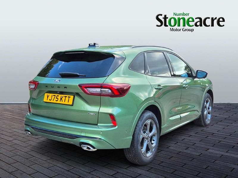 New Ford Kuga ST-Line 243 HP (178 kW) 2025 Green SUV