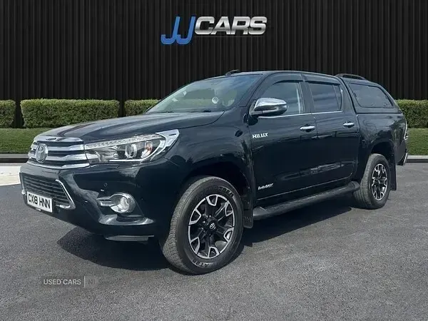 Used Toyota HiLux 150 HP (110 kW) 2018 Black Pickup