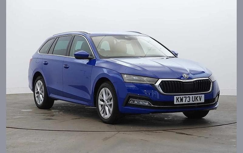 Blue Used 2023 Skoda Octavia SE L Estate | £22,500 (Super price) - Image 1/4