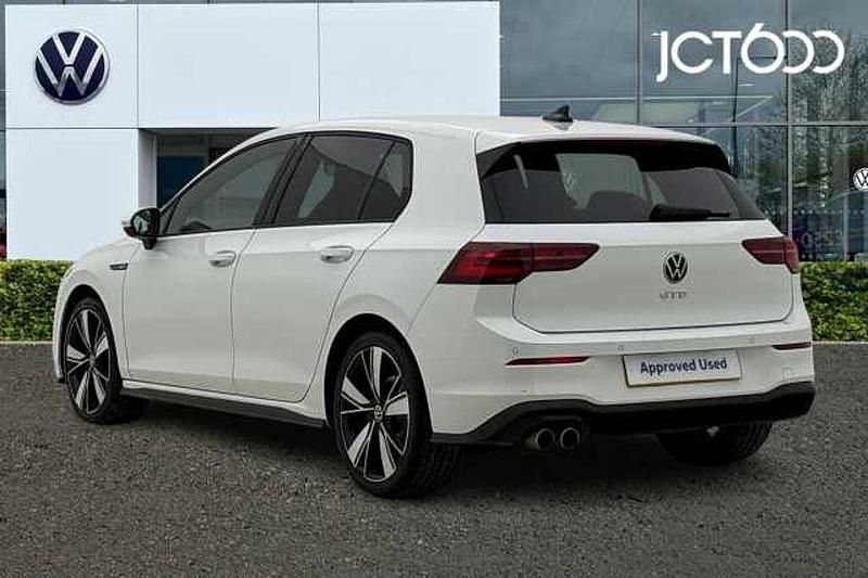 Second-hand VW Golf VIII GTD 200 CP (147 kW) 2022 Alb Hatchback