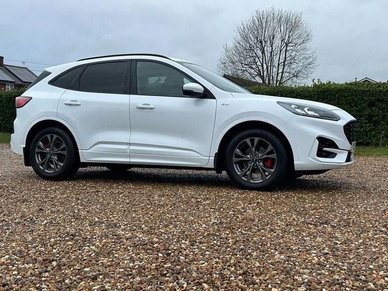 Used Ford Kuga ST-Line 190 HP (139 kW) 2021 White SUV
