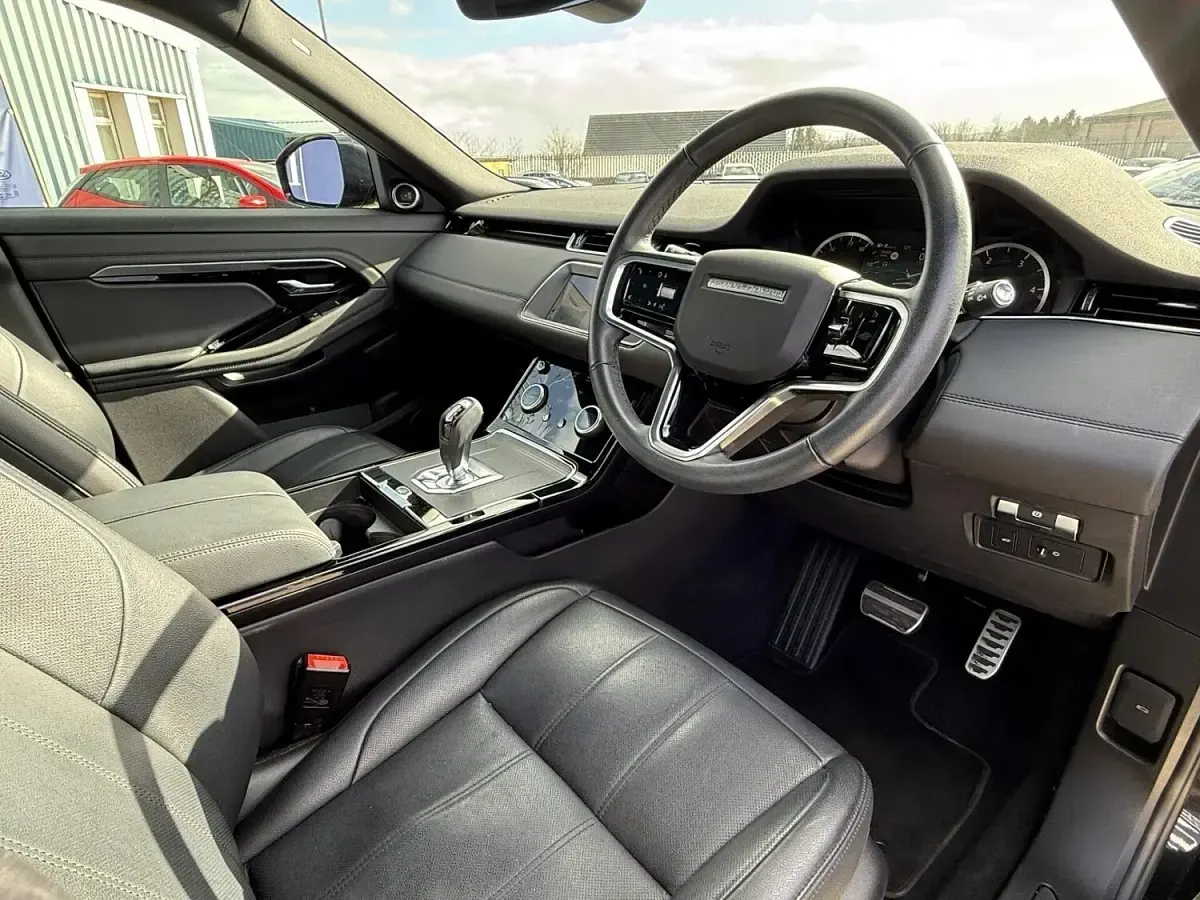 Used Land Rover Range Rover evoque SE Dynamic 204 HP (150 kW) 2022 Black SUV