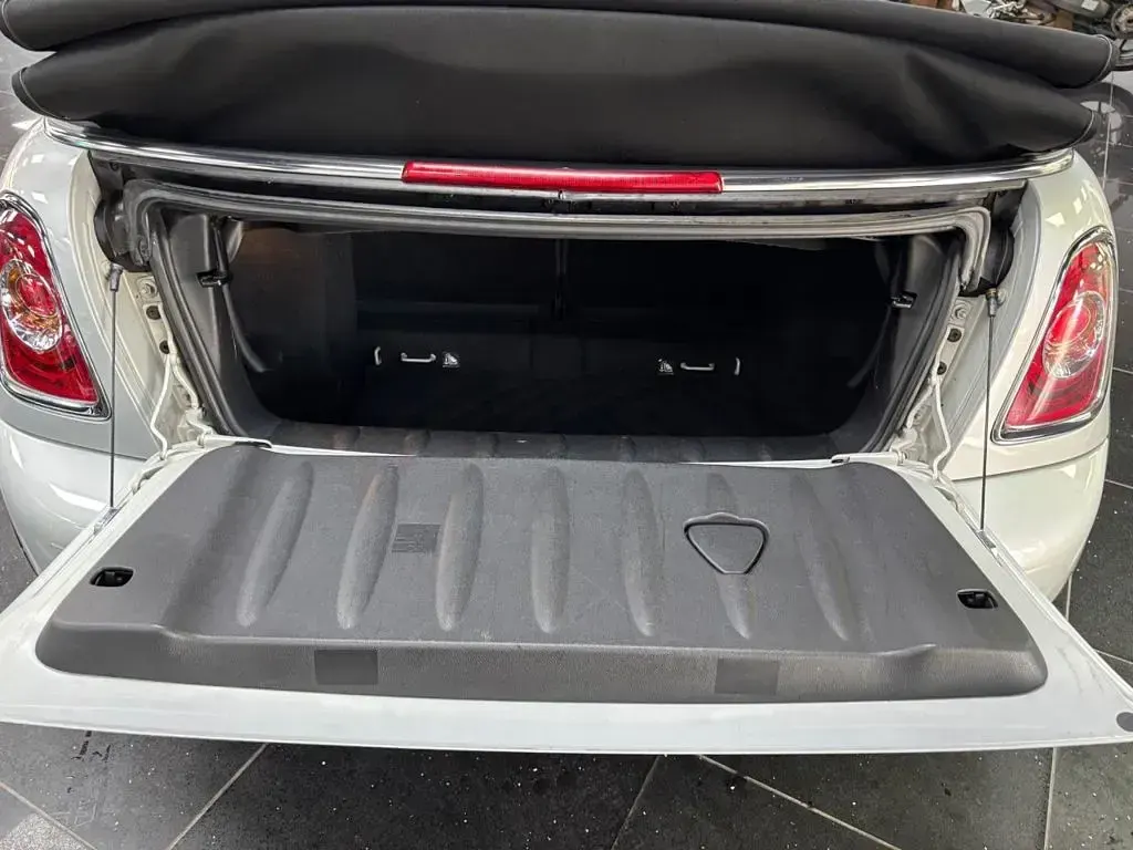 Used Mini Cooper D Cabriolet 112 HP (82 kW) 2015 Silver Cabriolet