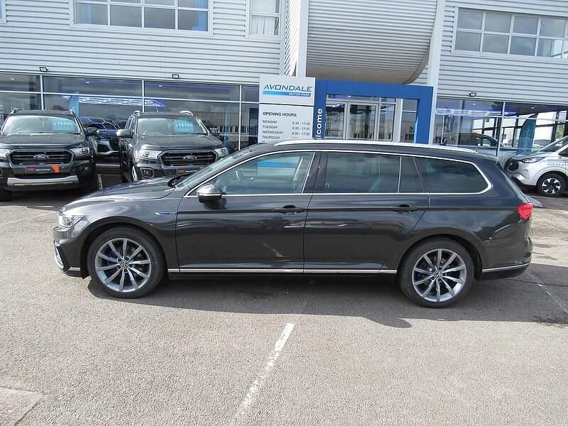 Used VW Passat Advance 2022 Grey Estate