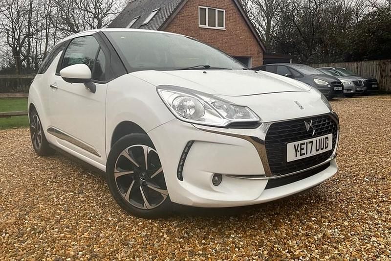 Used DS Automobiles DS3 Elegance 2017 White Hatchback