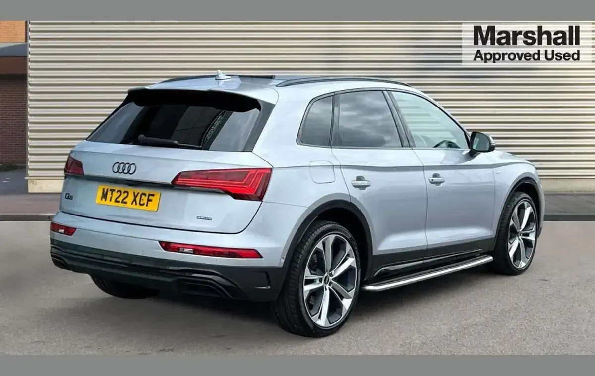 Used Audi Q5 Advanced 265 HP (194 kW) 2022 Silver SUV