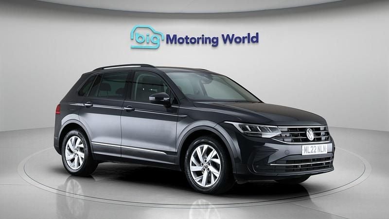 Used 2022 VW Tiguan S SUV | £19,700 (Good price) - Image 1/4