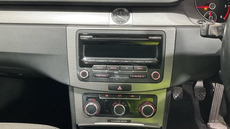 Usado VW Passat SE 2012 Prateado Sedan