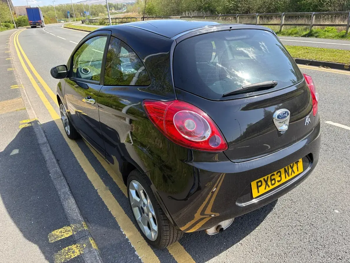 Used Ford Ka Titanium 69 HP (50 kW) 2013 Black Hatchback