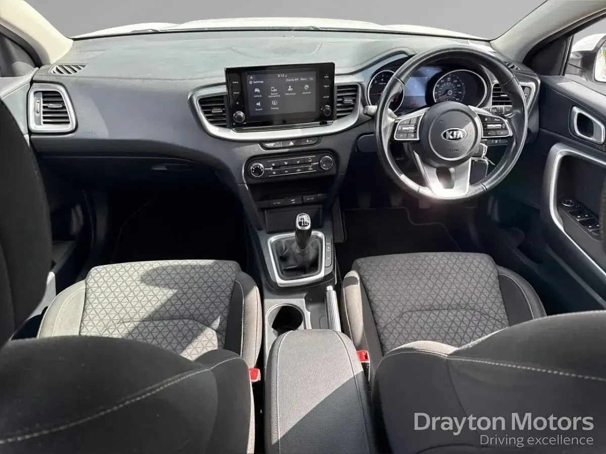 Second-hand Kia XCeed 118 CP (86 kW) 2020 Alb SUV