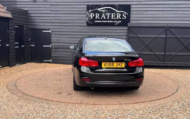 Used BMW 316 Sport Line 116 HP (85 kW) 2018 Black Sedan