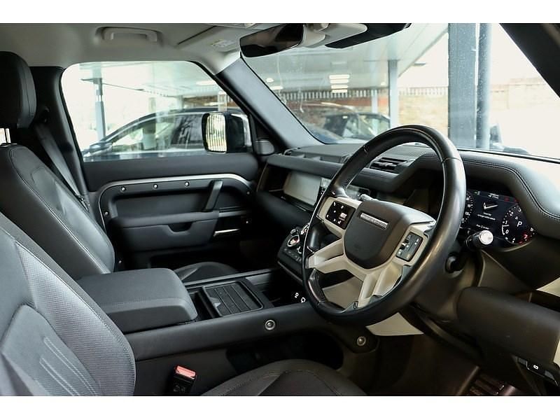 Used Land Rover Defender S 300 HP (220 kW) 2021 Grey SUV