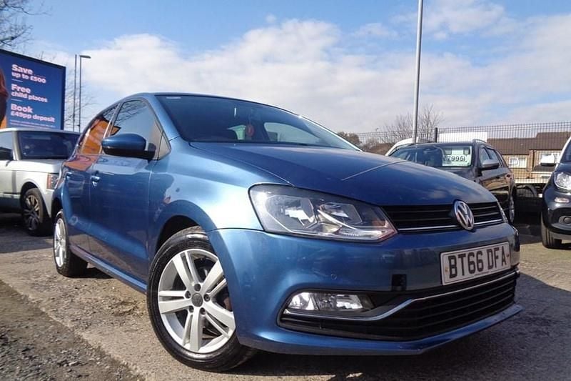Used VW Polo Match 75 HP (55 kW) 2016 Blue Hatchback