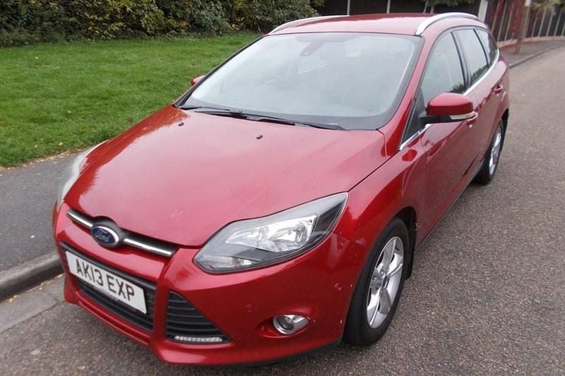 Red Used 2013 Ford Focus Zetec Estate | £2,790 (Fair price) - Image 1/1