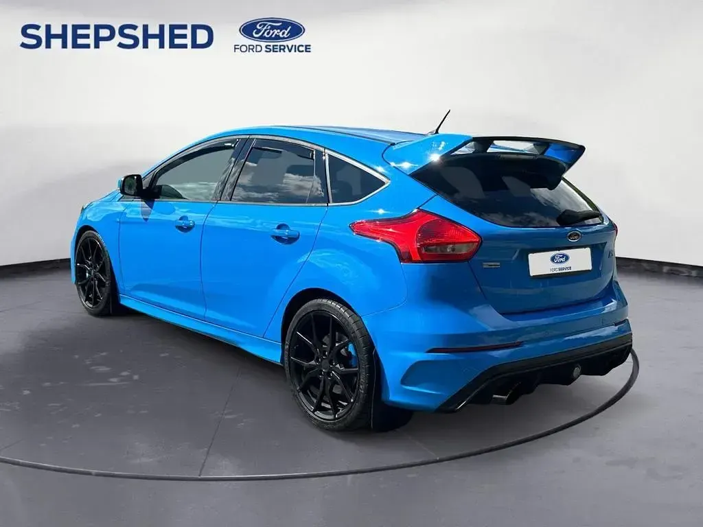 Used Ford Focus RS 350 HP (257 kW) 2017 Blue Hatchback