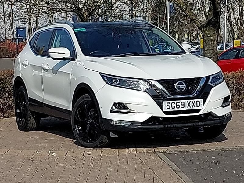 Used Nissan Qashqai Tekna 115 HP (84 kW) 2019 White SUV