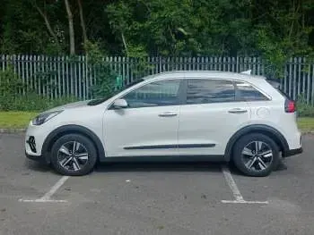Used Kia Niro 139 HP (102 kW) 2021 White SUV