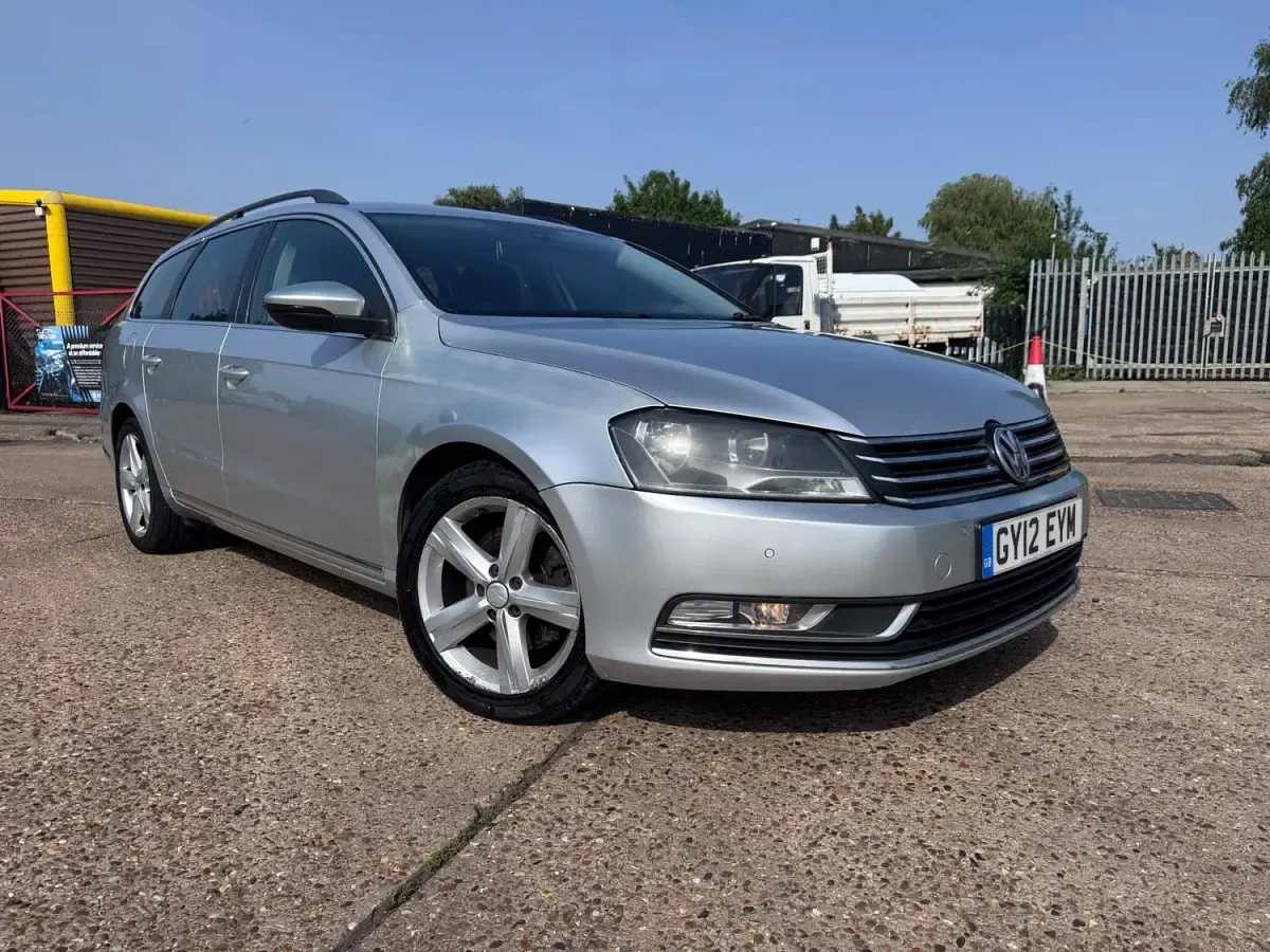 Used VW Passat SE 105 HP (77 kW) 2012 Silver Estate