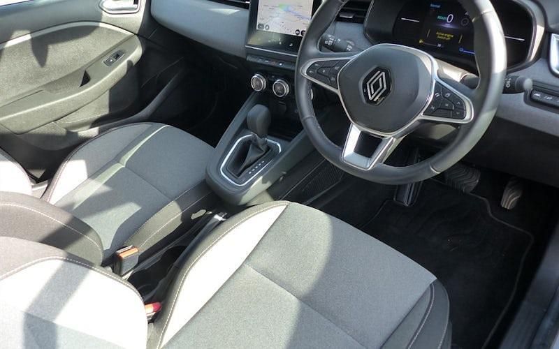 Begagnad Renault Clio V Evolution 143 HK (105 kW) 2025 Halvkombi