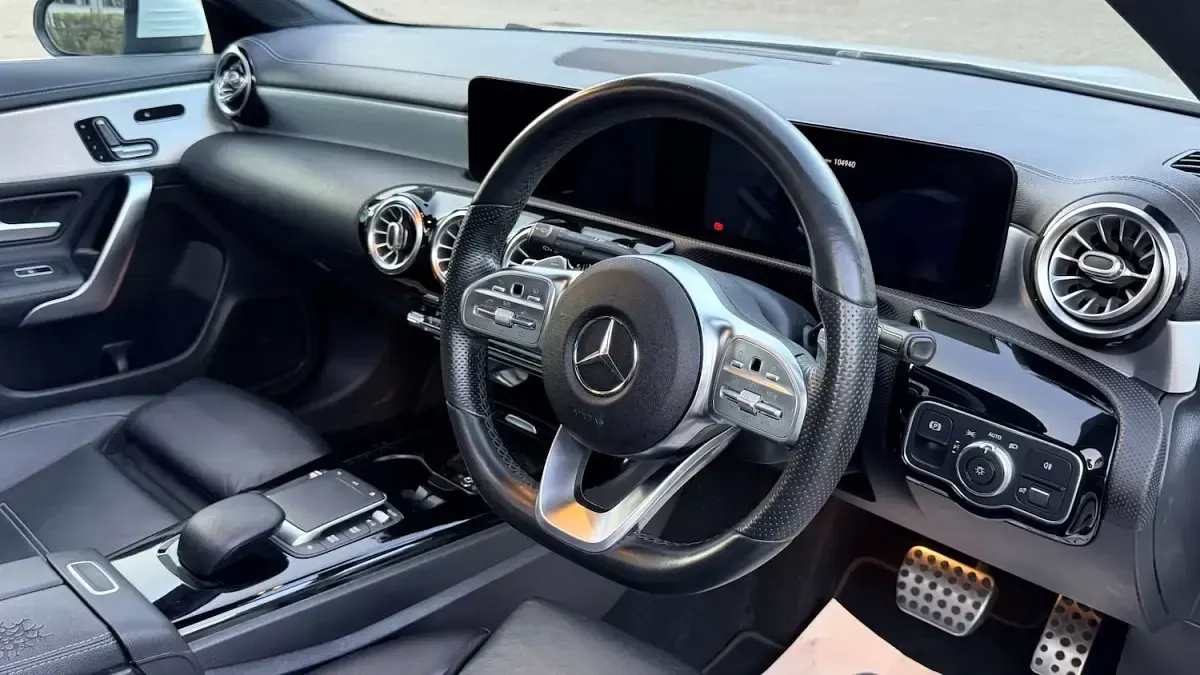 Used Mercedes CLA200 AMG Line Premium Plus 163 HP (119 kW) 2021 White Coupe