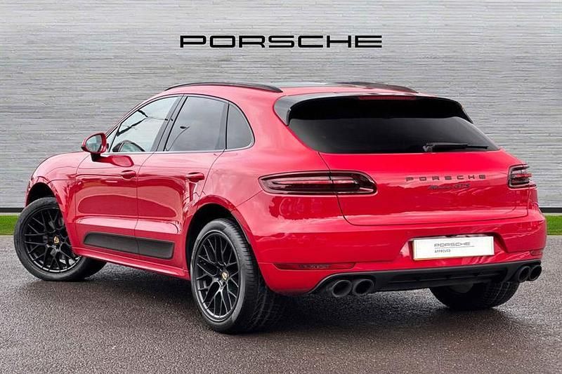 Used Porsche Macan GTS 360 HP (264 kW) 2016 Carmine red SUV