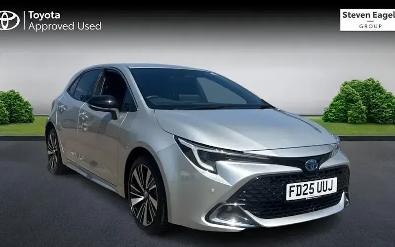 Used Toyota Corolla Design 140 HP (102 kW) 2025 Hatchback