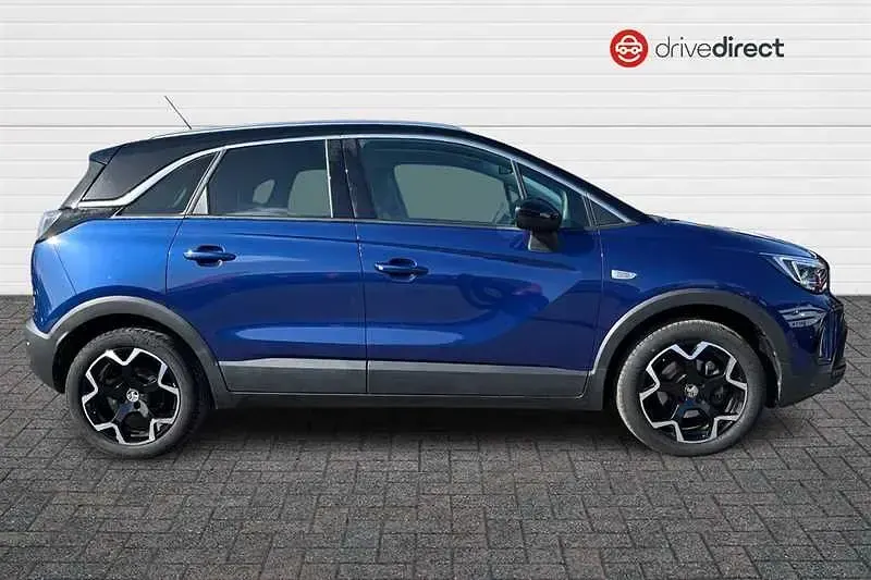 Begagnad Vauxhall Crossland Ultimate 110 HK (80 kW) 2024 Blå SUV