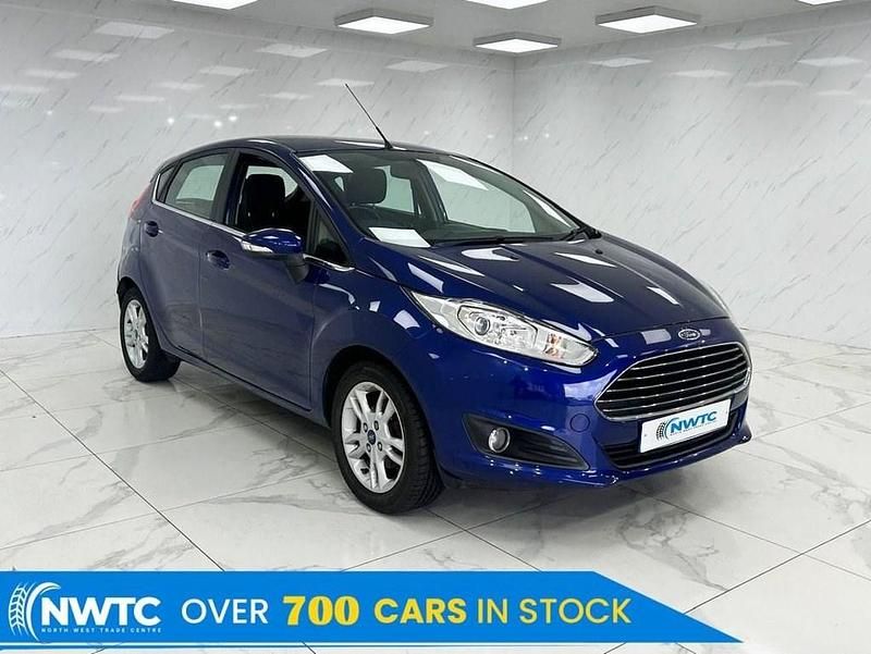 Used Ford Fiesta Zetec 75 HP (55 kW) 2015 Blue Hatchback