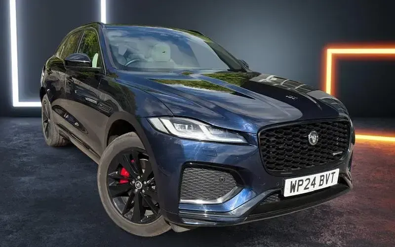 Używany Jaguar F-Pace R-Dynamic 204 KM (150 kW) 2024 SUV
