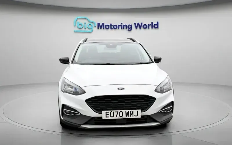 Begagnad Ford Focus Active 125 HK (91 kW) 2020 Vit Halvkombi