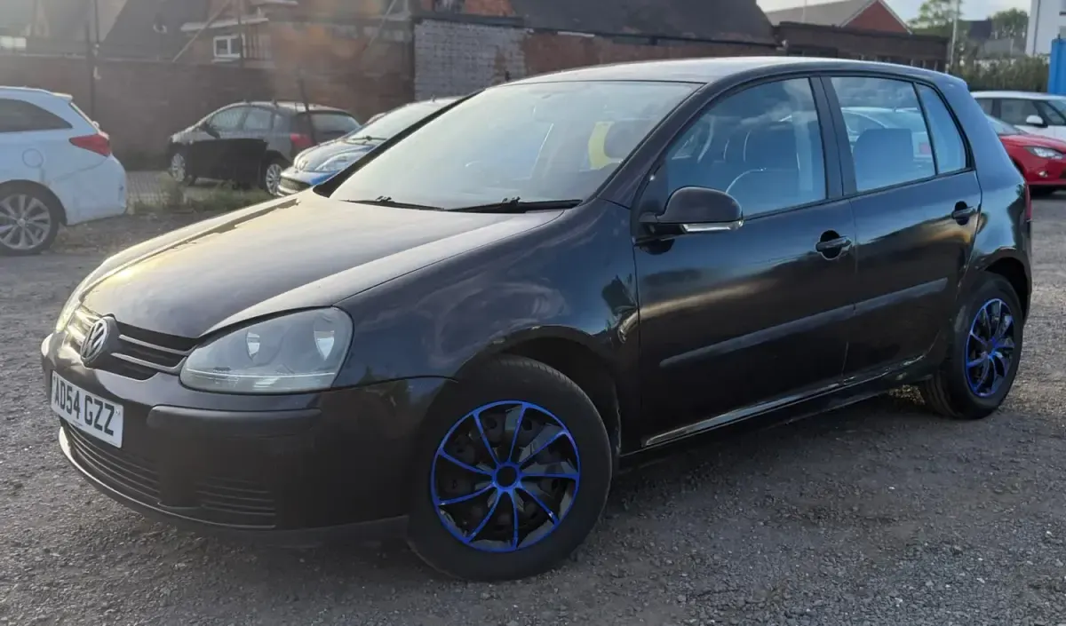 Usado VW Golf IV S 2005 Preto Citadino