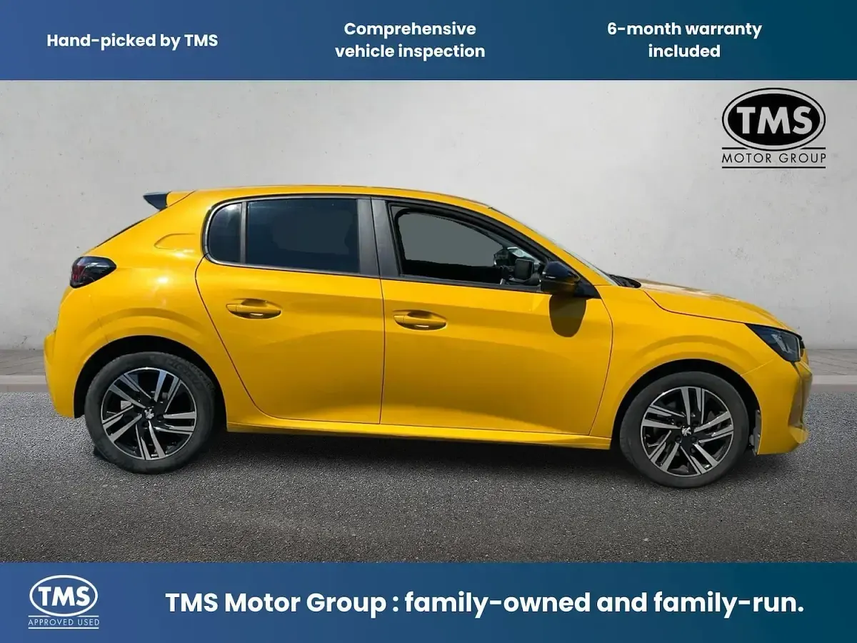 Used Peugeot 208 Active+ 100 HP (73 kW) 2023 Yellow Hatchback